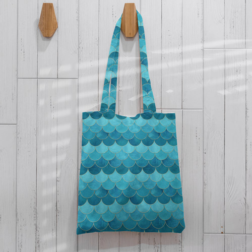 bag with scales fabric