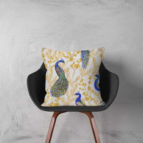 Kissen mit Pfau Stoff genäht